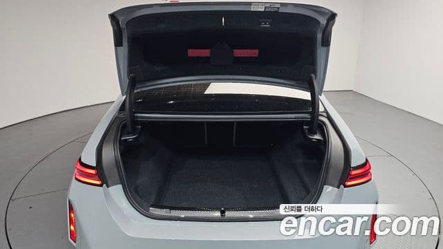 BMW M5 2025 — Photo 18/40