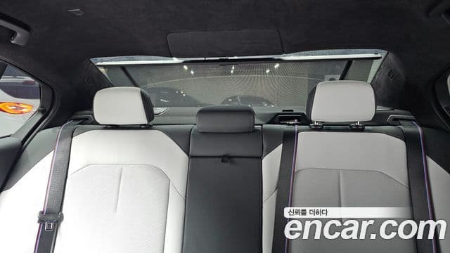 BMW M5 2025 — Photo 10/40