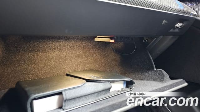 BMW M5 2025 — Photo 36/40