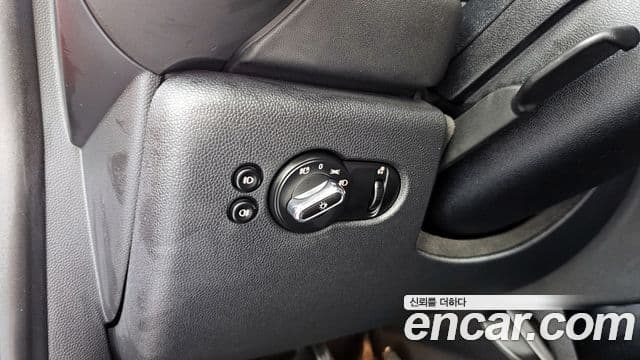 Mini Cooper S 2020 — фото 17 из 20