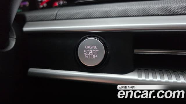 Kia K5 2020 — ფოტო 18/20