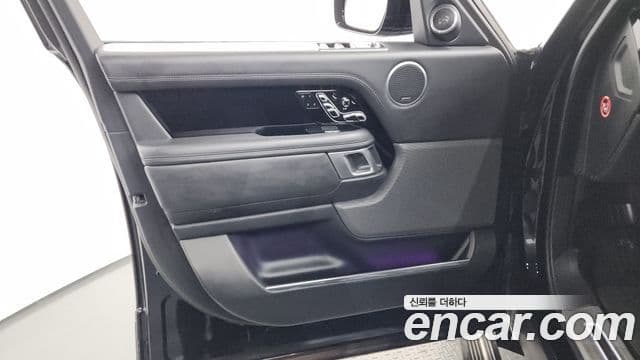 Land Rover Range Rover 2019 — Photo 12/39