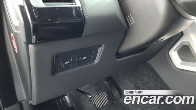Land Rover Range Rover 2019 — Photo 19/39