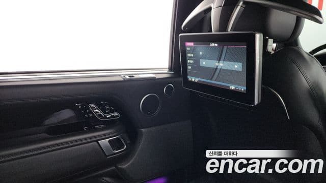 Land Rover Range Rover 2019 — Photo 29/39