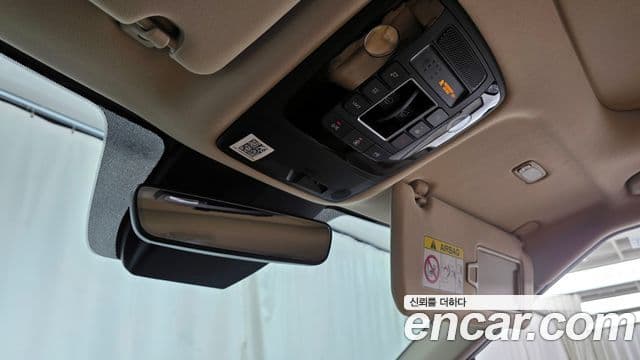 Kia Carnival 2020 — Фото 17/20
