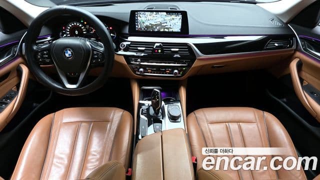 BMW 5 Series 2018 — фото 7 из 20