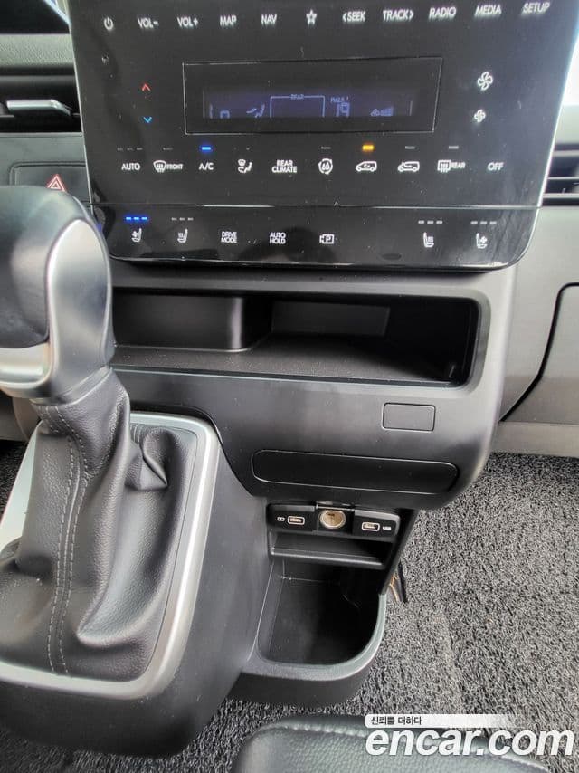 Hyundai Staria 2022 — Şəkil 11/16