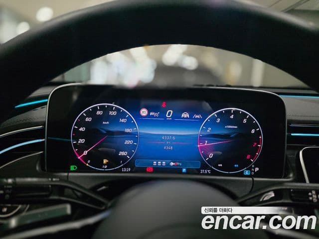 Mercedes-Benz E-Class 2025 — Şəkil 7/12