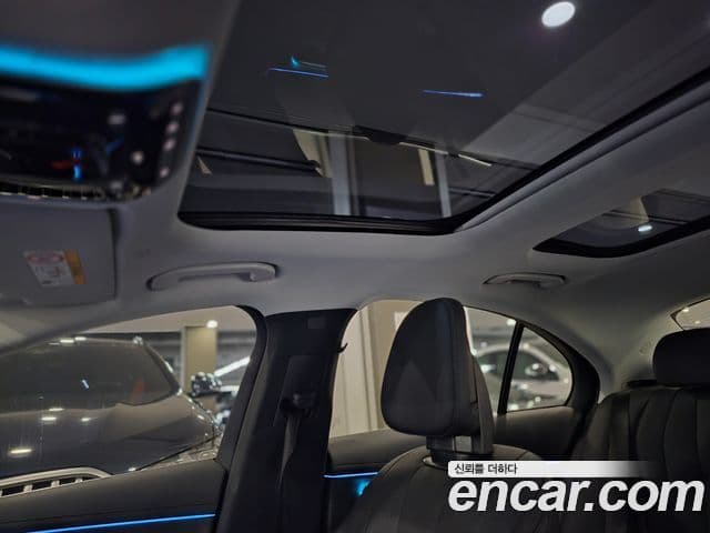 Mercedes-Benz E-Class 2025 — Şəkil 8/12