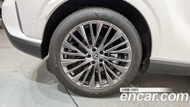Lexus RX350h 2025 — фото 5 из 20
