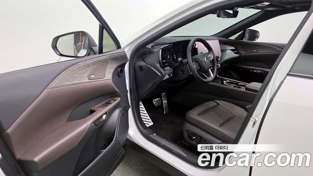 Lexus RX350h 2025 — ფოტო 10/20