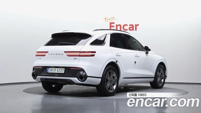Genesis GV70 2021 — ფოტო 2/20