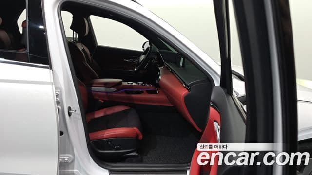 Genesis GV70 2021 — ფოტო 11/20