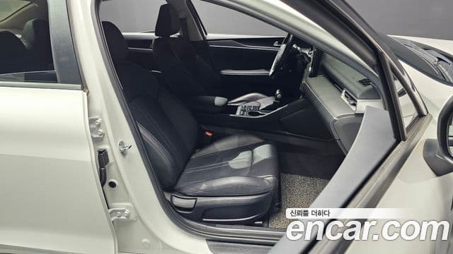 Kia K5 2022 — фото 9 из 20
