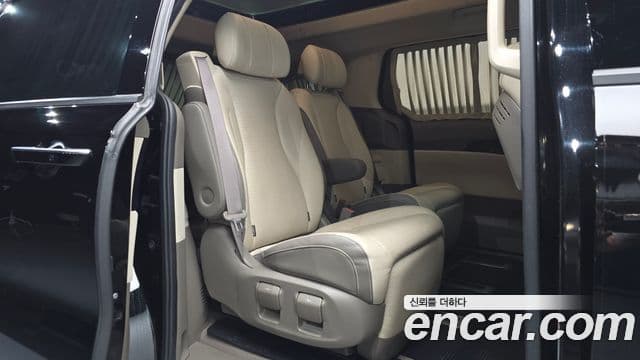 Kia Carnival 2021 — Şəkil 12/20