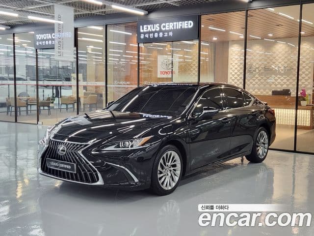 Lexus ES300h 2024 — Şəkil 10/20