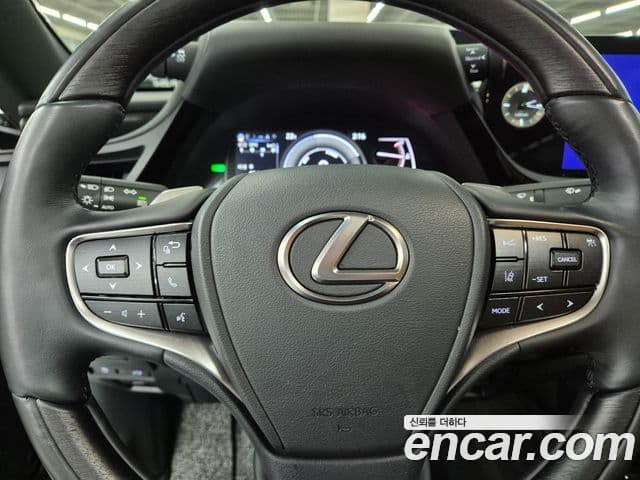 Lexus ES300h 2024 — Şəkil 14/20
