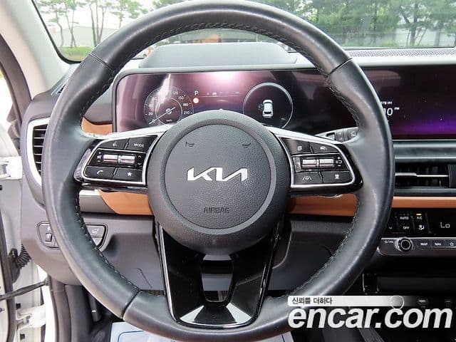 Kia Seltos 2024 — Şəkil 15/20