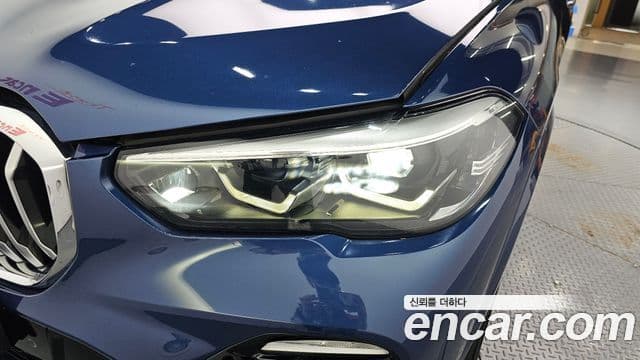 BMW X5 2019 — ფოტო 17/32