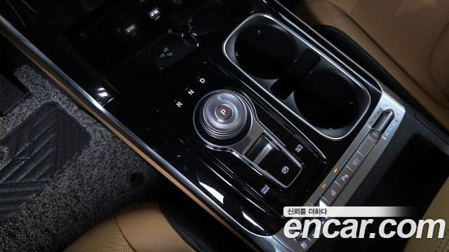 Kia Carnival 2023 — Фото 9/20