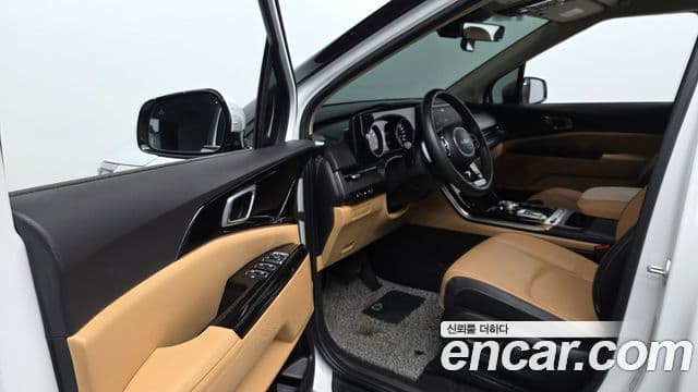 Kia Carnival 2023 — Фото 10/20