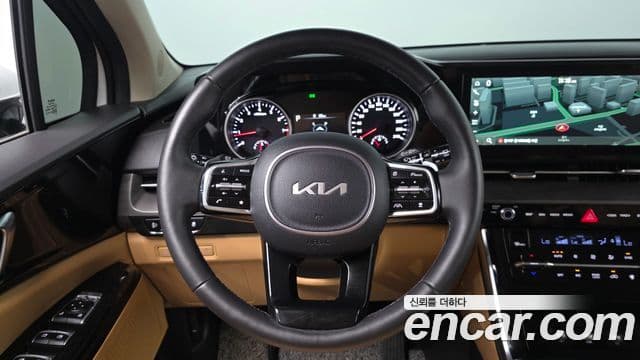 Kia Carnival 2023 — Фото 12/20