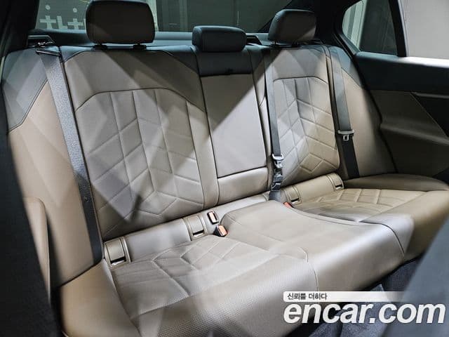 BMW 5 Series 2025 — Şəkil 19/20