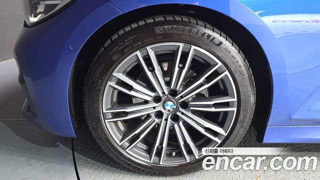 BMW 3 Series 2020 — ფოტო 5/20