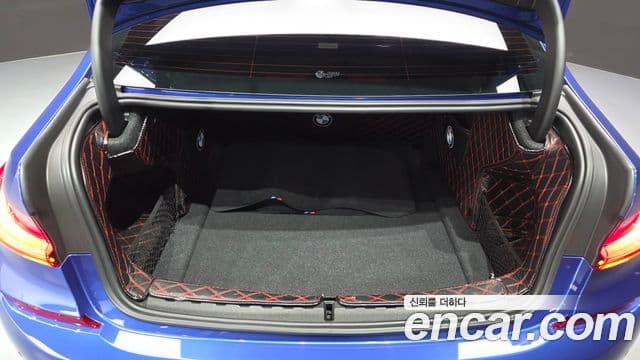 BMW 3 Series 2020 — ფოტო 18/20