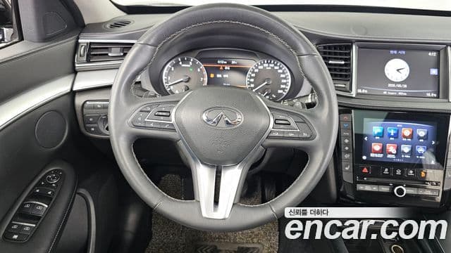 Infiniti QX50 2019 — Photo 6/31