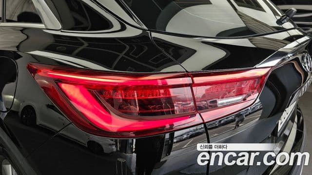 Infiniti QX50 2019 — Photo 15/31