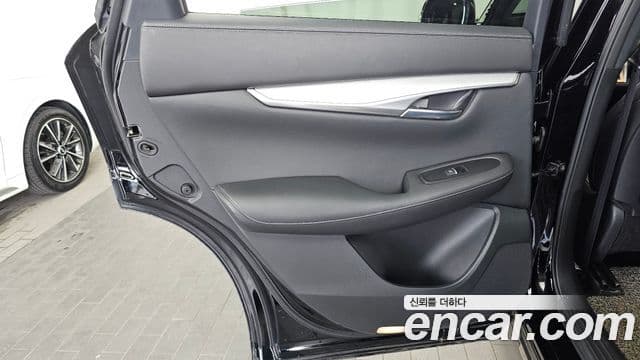 Infiniti QX50 2019 — Photo 12/31