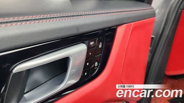 Porsche Cayenne 2020 — Şəkil 19/20