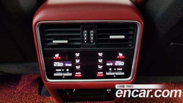 Porsche Cayenne 2020 — Photo 37/37