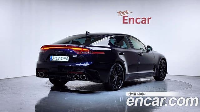 Kia Stinger 2020 — Фото 2/20