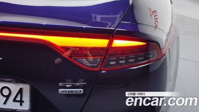 Kia Stinger Meister 2020 — Photo 10/32