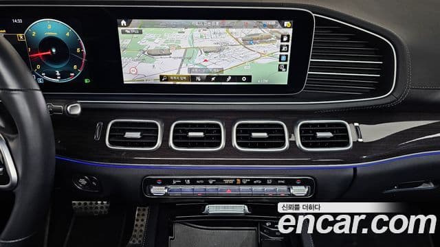 Mercedes-Benz GLE-Class 2022 — ფოტო 13/20