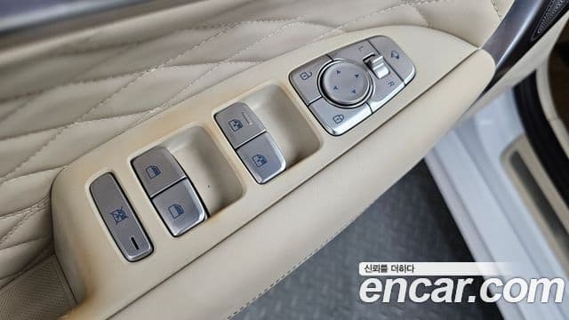 Genesis G70 2018 — Photo 19/40