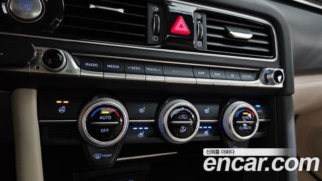 Genesis G70 2018 — Photo 29/40