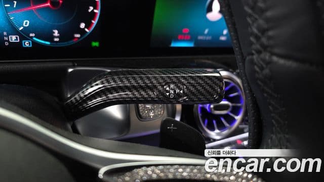 Mercedes-Benz GLB-Class 2020 — фото 9 из 20