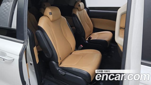 Kia Carnival 2021 — Şəkil 12/20