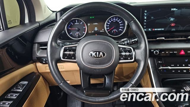 Kia Carnival 2021 — Şəkil 13/20