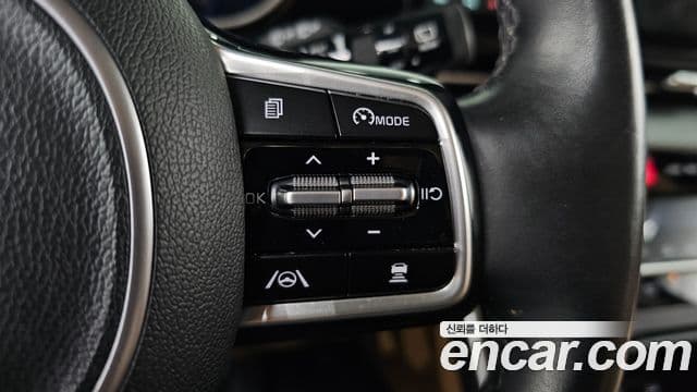 Kia Carnival 2021 — Şəkil 17/20