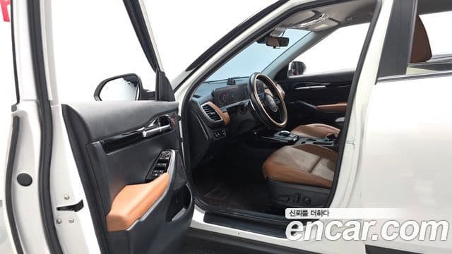Kia Seltos 2024 — ფოტო 10/20