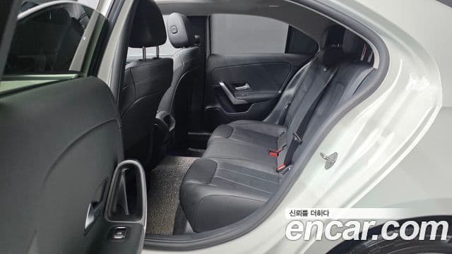 Mercedes-Benz A-Class 2020 — Фото 12/20