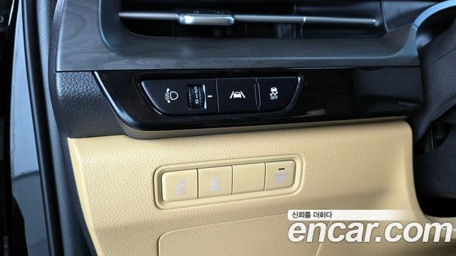 Kia Carnival 2021 — фото 18 из 20