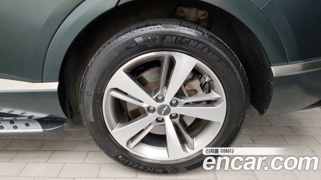 Genesis GV80 2021 — Photo 18/35