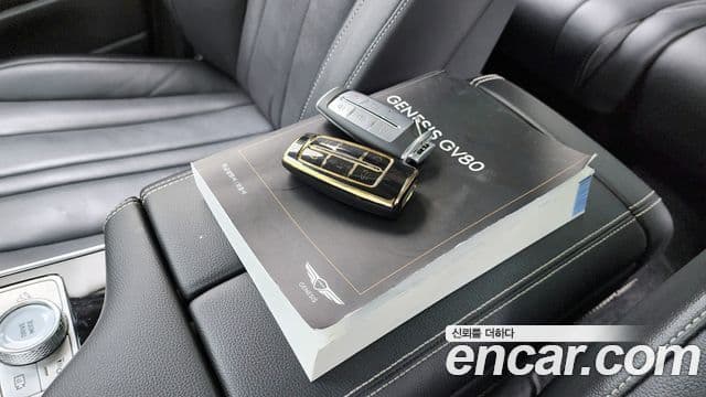 Genesis GV80 2021 — Photo 7/35