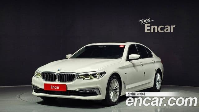 BMW 5 Series 2018 — ფოტო 1/20
