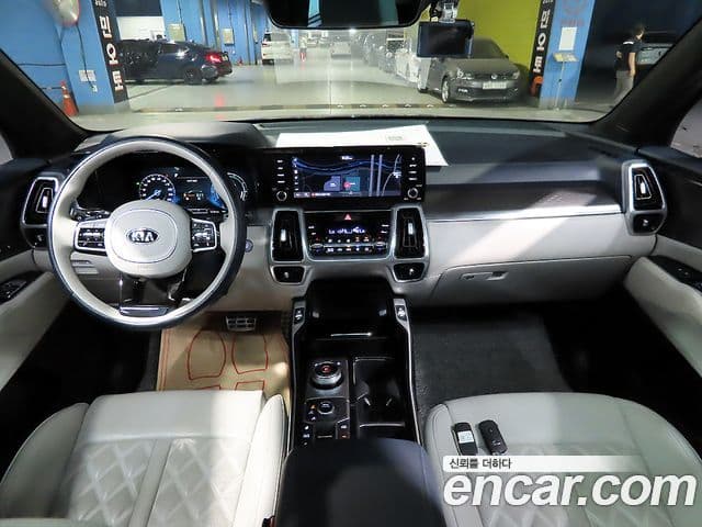 Kia Sorento 2021 — Фото 5/20